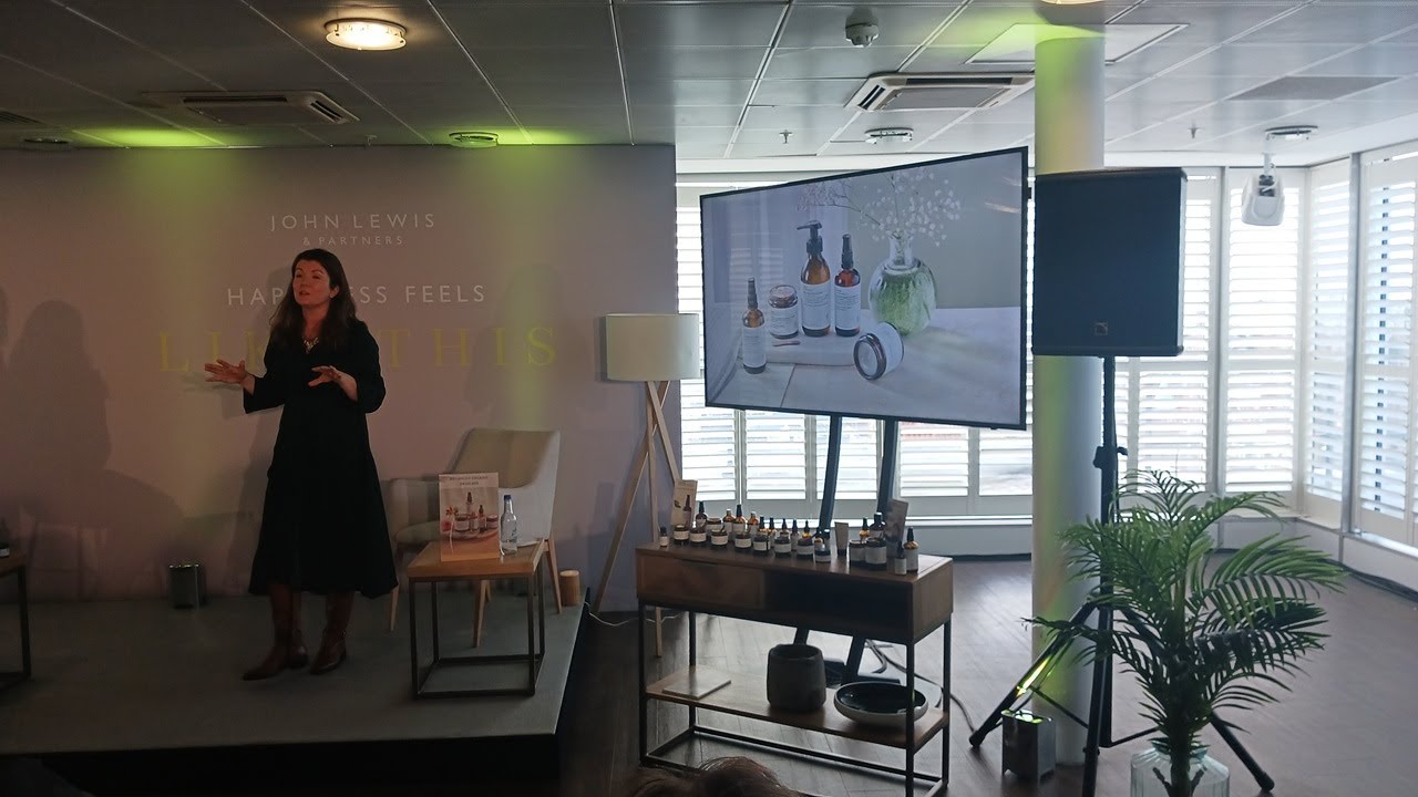 Natural Beauty with Laura Rudoe, Founder Evolve Organic Beauty Goody Bag Unboxing