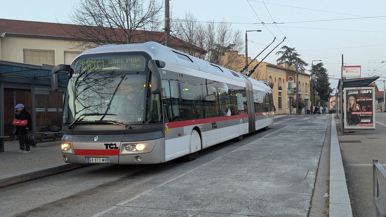 Trolleybus de Lyon C1 Gare Part-Dieu Vivier Merle - Cuire Irisbus Cristallis ETB 18