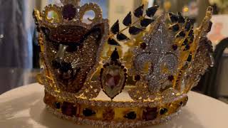 Player Profile Camilla Ford's tiger-themed crown, designed in her Baton Rouge shop