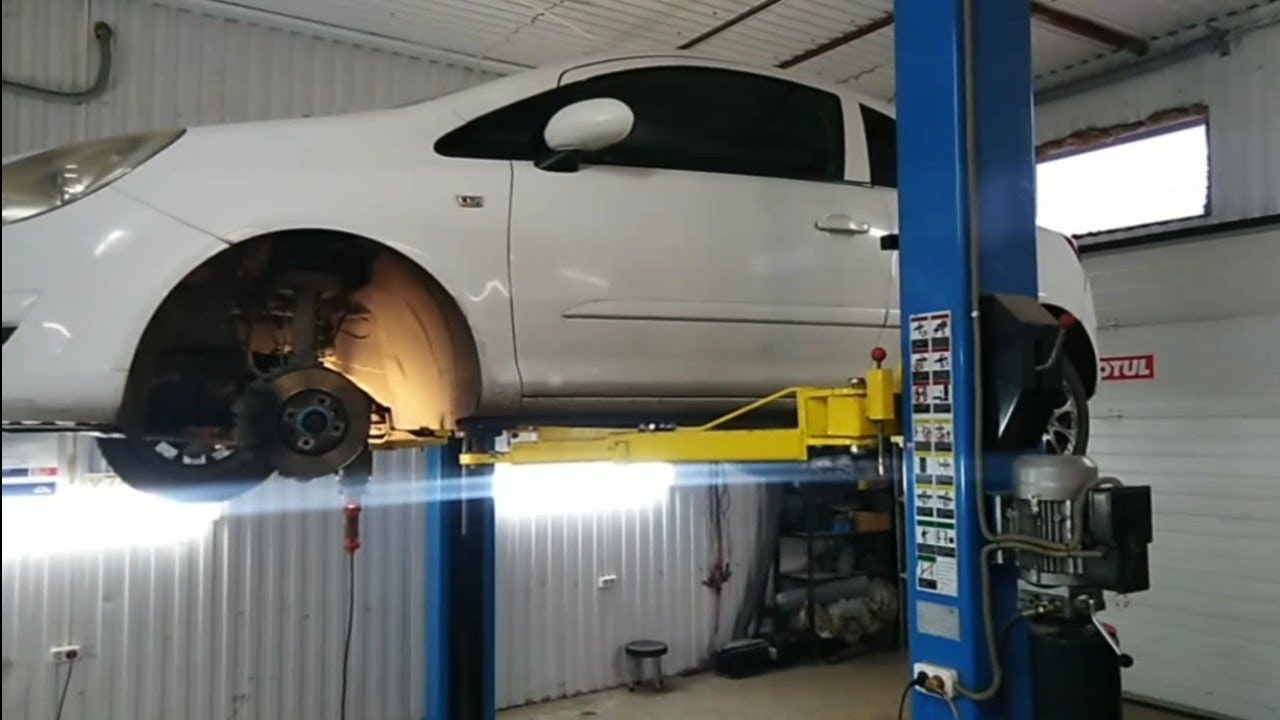 Опель Корса D замена сайленблока переднего рычага. Установка музыки ...