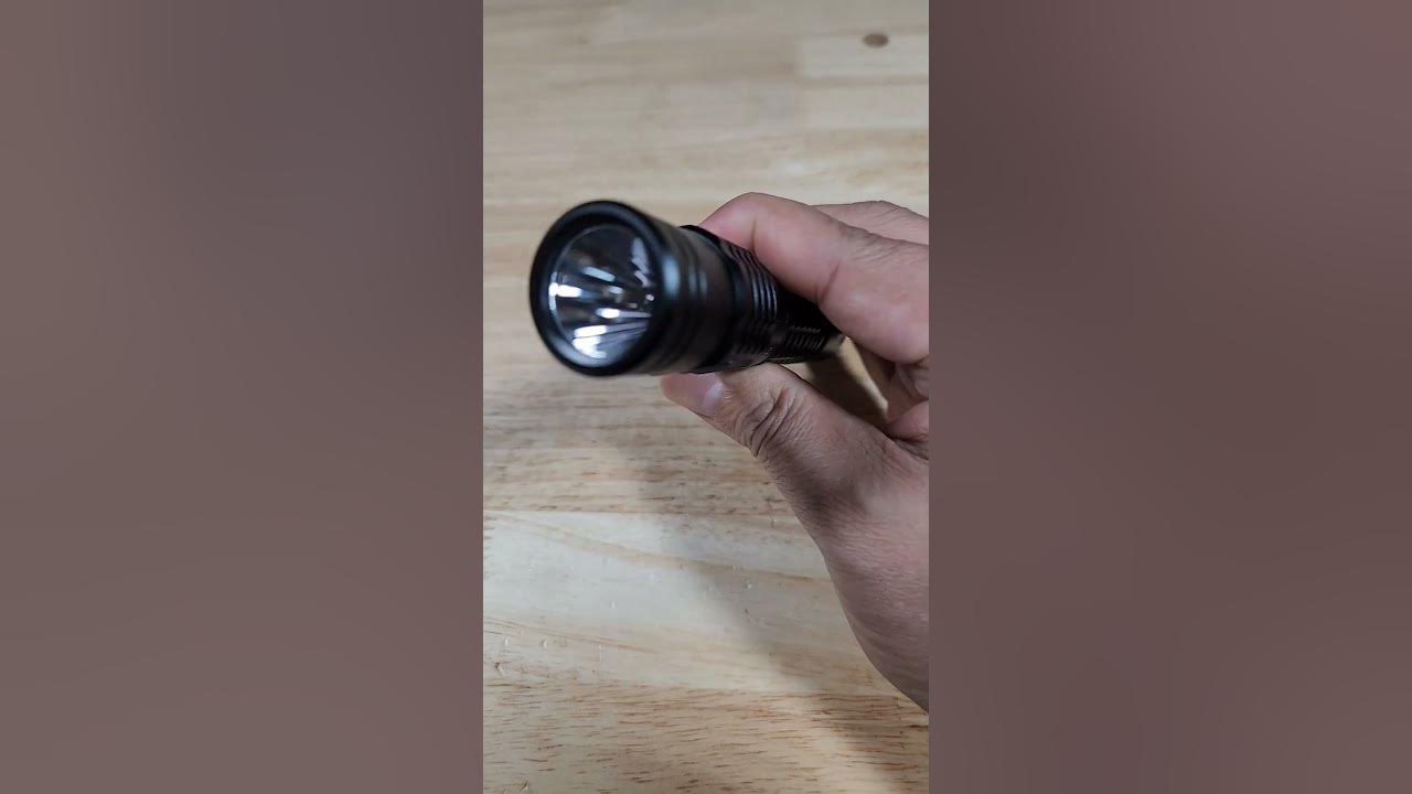 SKINNY THIN SPOT LIGHT THAT BRIGHTS UP THE NIGHT SKY WURKKOS FC12