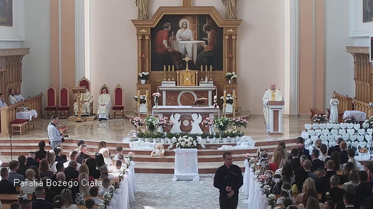 Pierwsza Komunia Święta - Parafia Bożego Ciała w Łomży 08.05.2022 r.