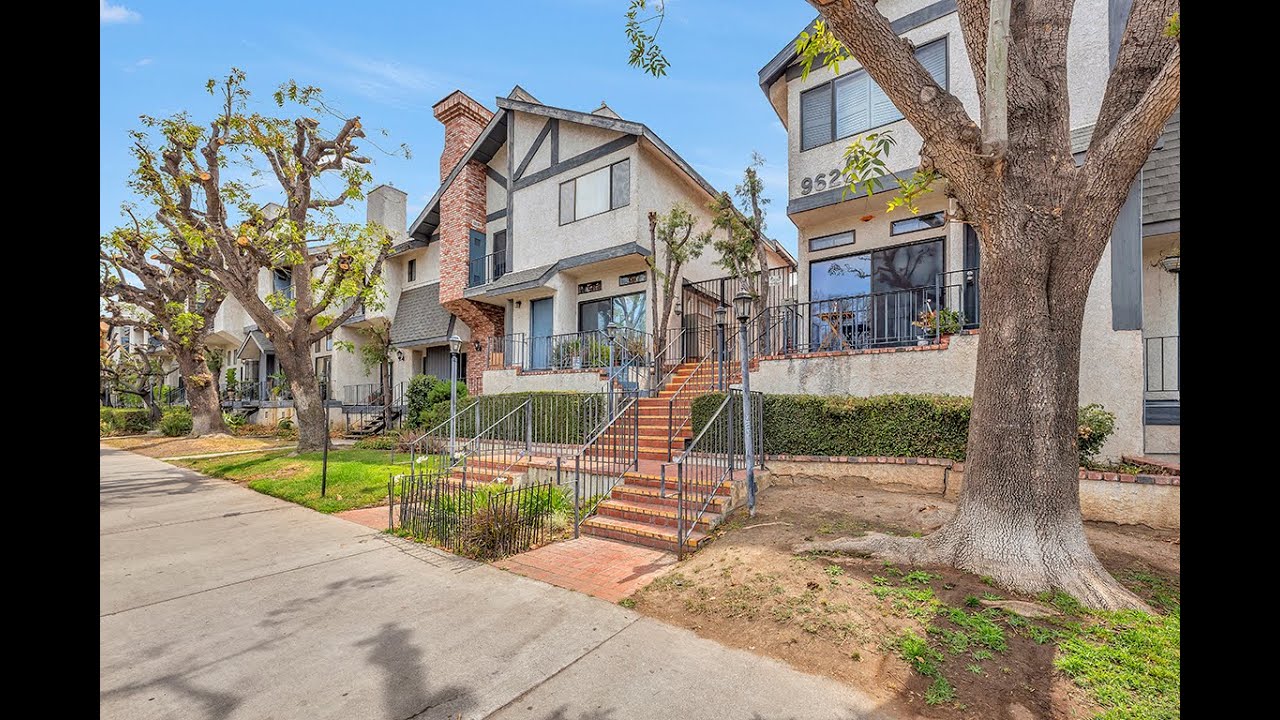 North Hills Townhouse Sold by The Begley Team Berkshire Hathaway