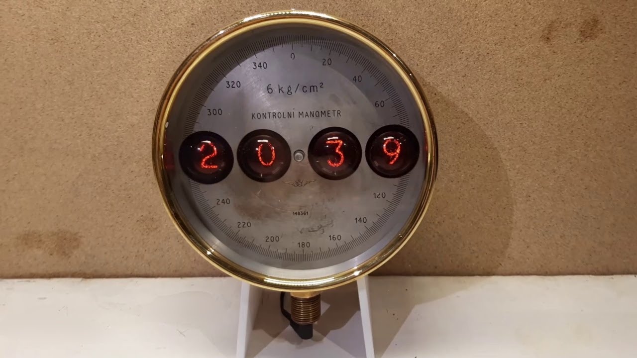 Gauge nixie clock