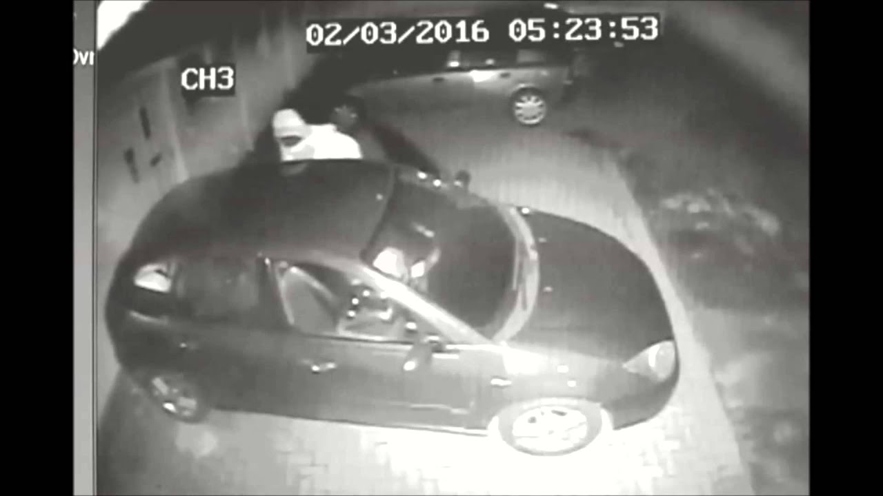 Bike thief caught on camera - YouTube