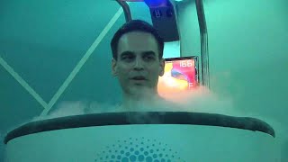 Will Manso visits former NFL player's Cryotherapy center in Pembroke Pines