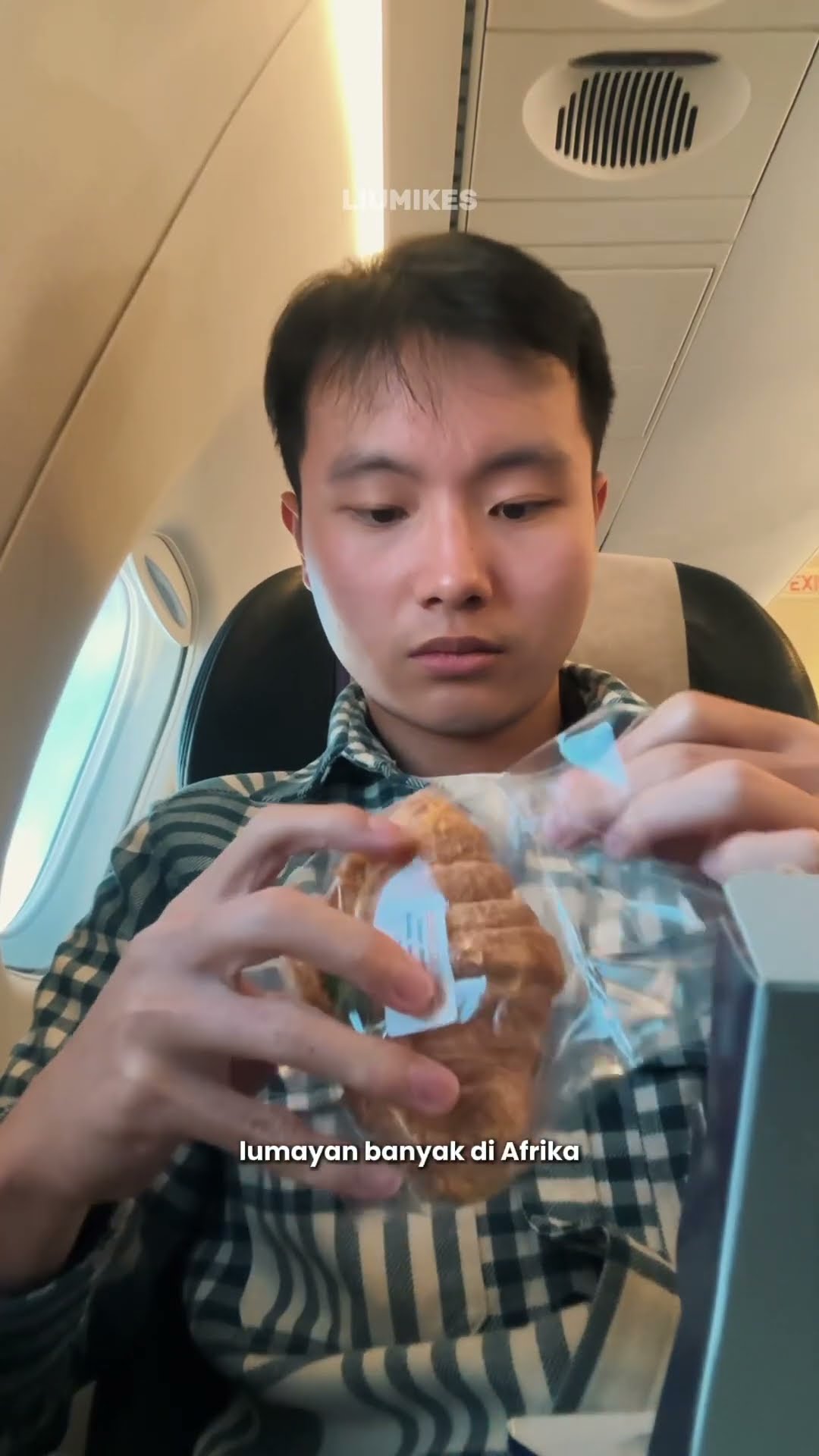 Maskapai murah tapi dapet makanan hmm airlink youtube