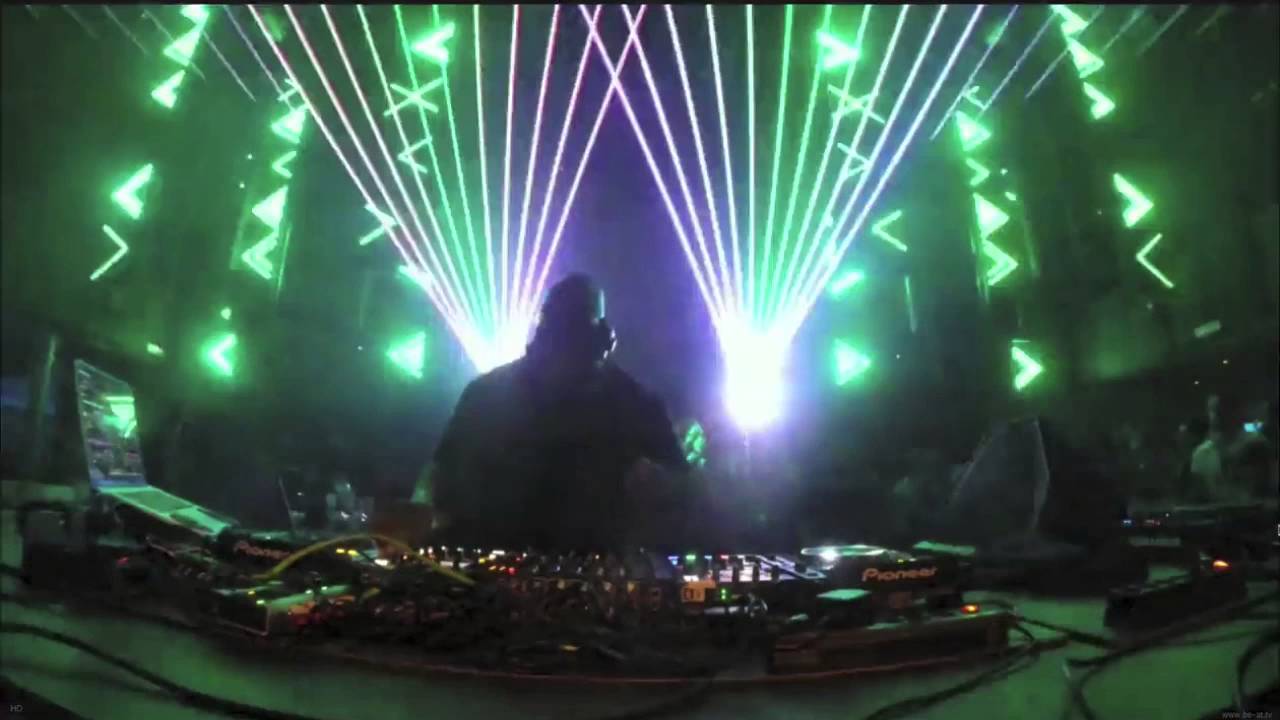 CARL COX PLAYS - JONNO -  TAKE U -BUSH RECODRS-LIVE AT SPACE IBIZA