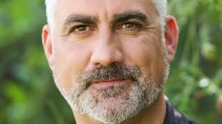 Taylor Hicks Disappeared After Winning American Idol. Here's Why