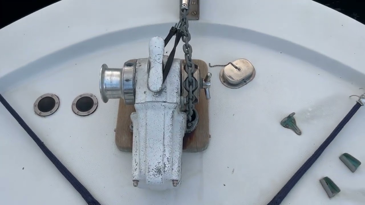 Uniflite 32 Sport Sedan  - Boatshed - Boat Ref