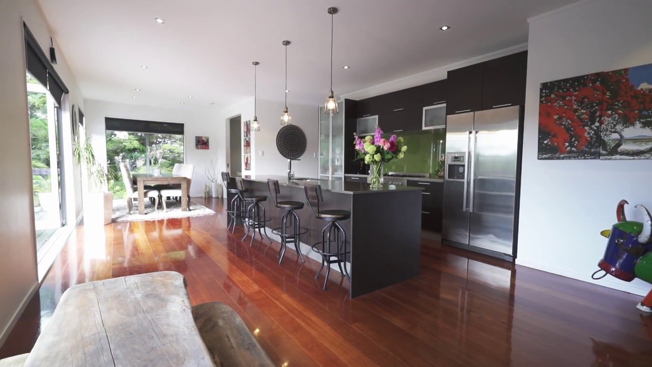 114 The Avenue, Lucas Heights YouTube