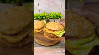 Crispy Paneer Patty Burger ?? | Easy & Delicious Burger Recipe #shorts