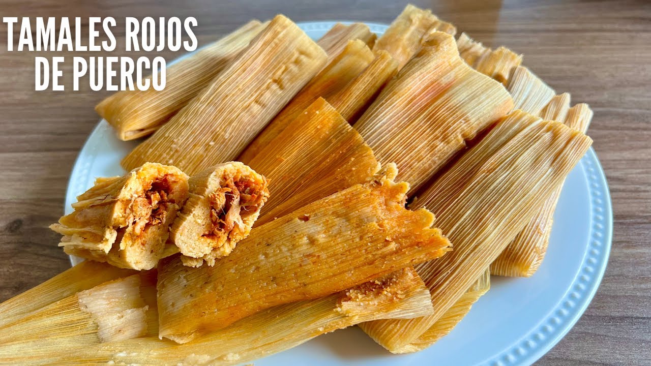 TAMALES ROJOS DE PUERCO | DESHEBRADA DE CERDO EN SALSA GUAJILLO | EN CASA  CON IXCHEL - YouTube