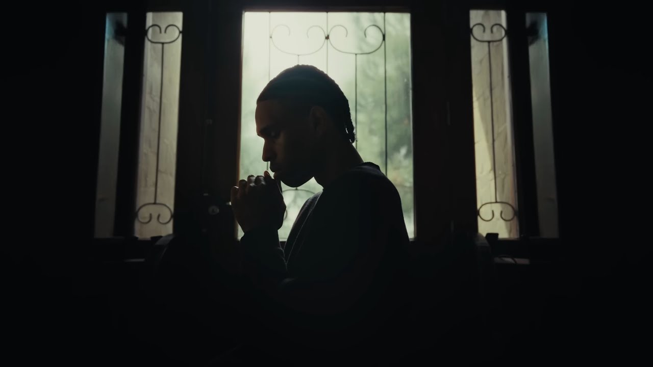 Watch Alyrio - DILEMAS on YouTube Watch Alyrio - DILEMAS on YouTube