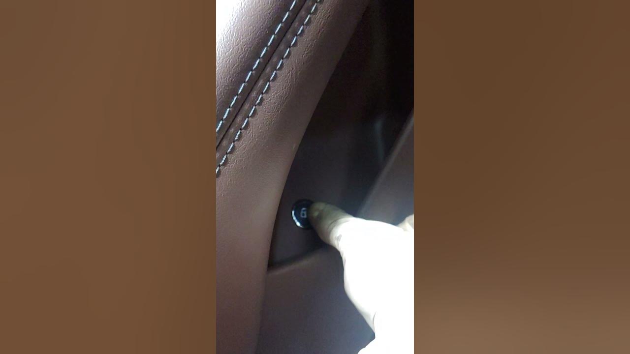 Chrysler Pacifica fuel door does not open - YouTube