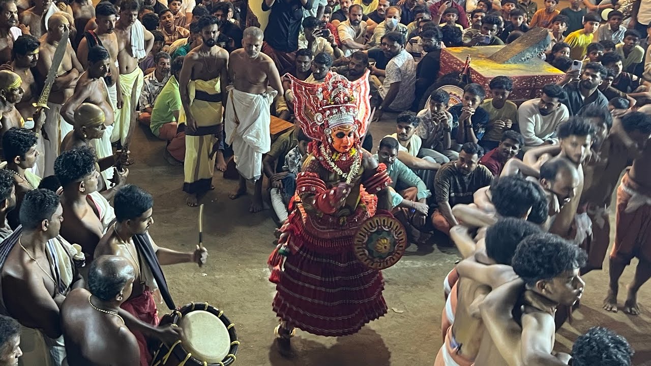 പൂമാരുതൻ ദൈവം വെള്ളാട്ടം | Full video | ശ്രീ തടിയൻകൊവ്വൽ മുണ്ട്യ | Poomaruthan Daivam Vellattam 