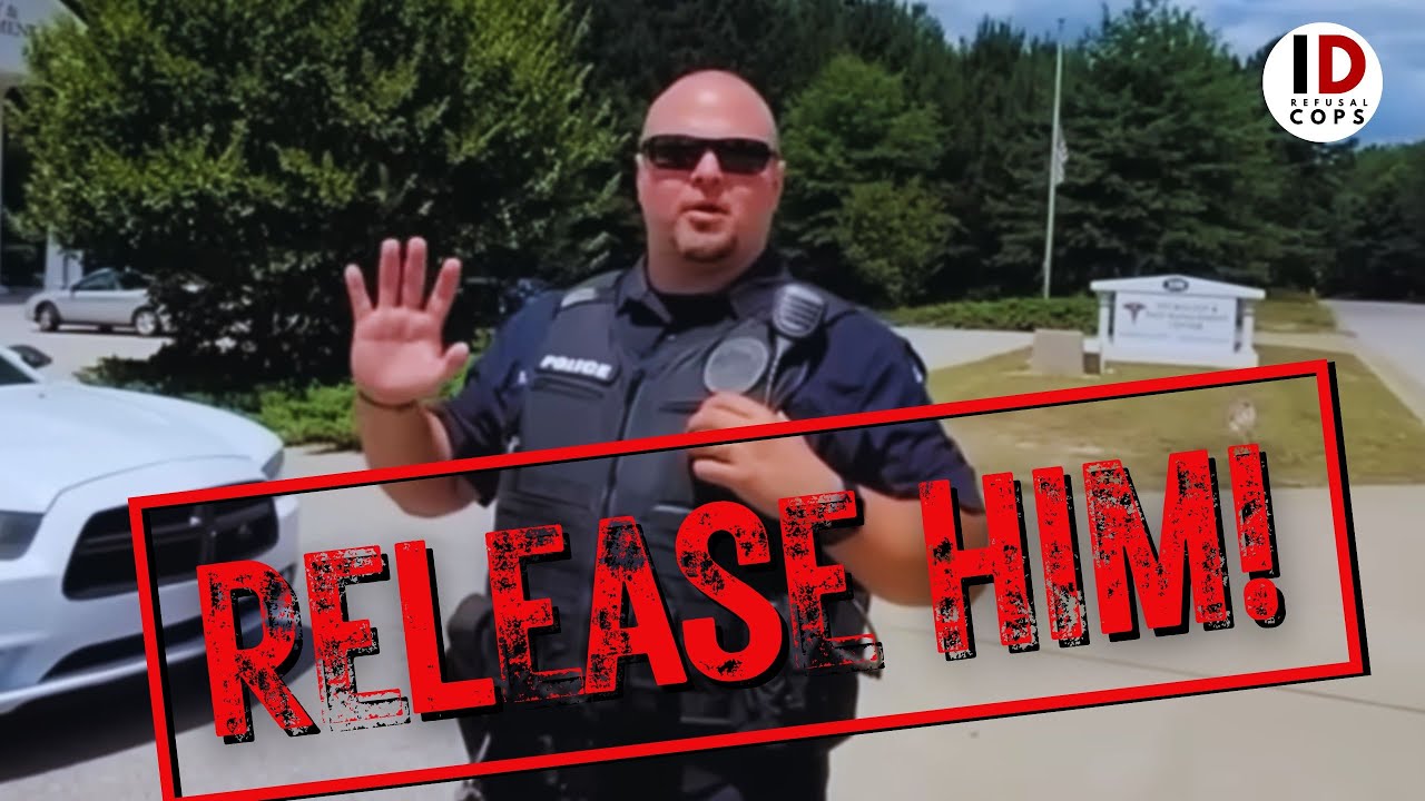 Cops Get Owned By Guy Who Knows The Law! | ID Refusal - YouTube
