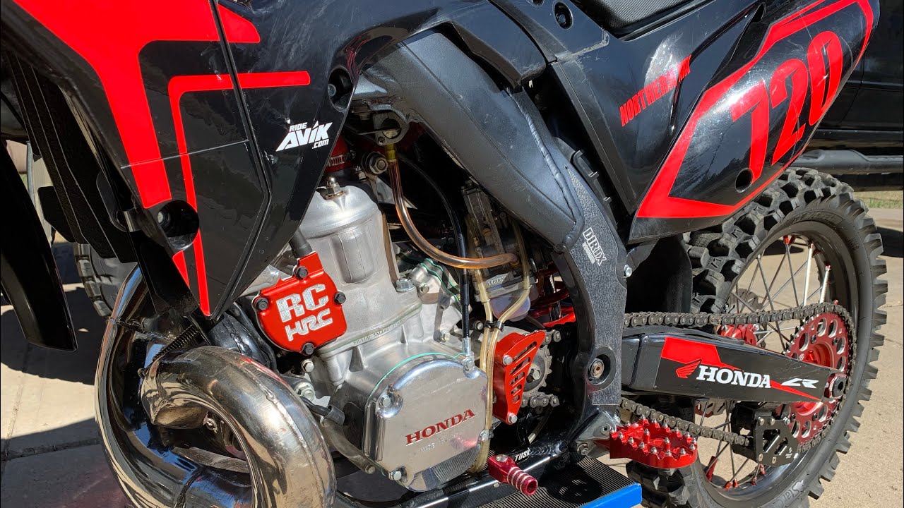 Blinging out my 2002 Honda CR250 With the PENTEK CHAIN GUARD/POWER
