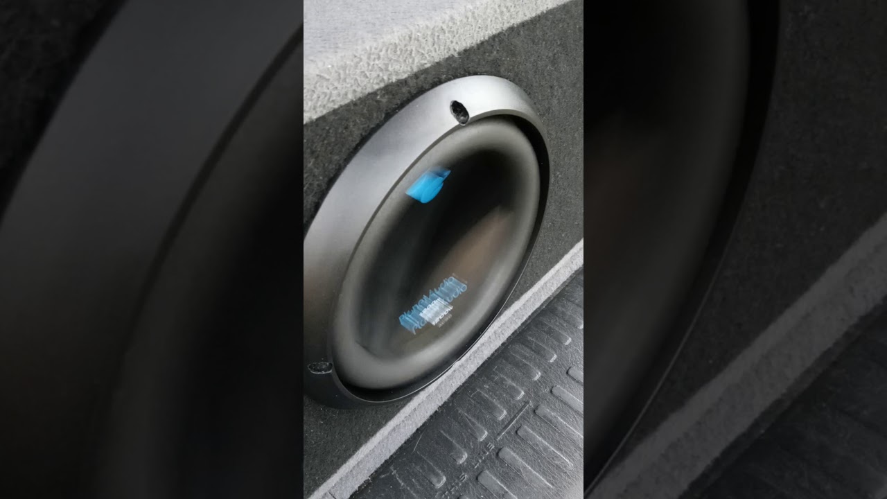 8 inch planet audio breaking in - YouTube