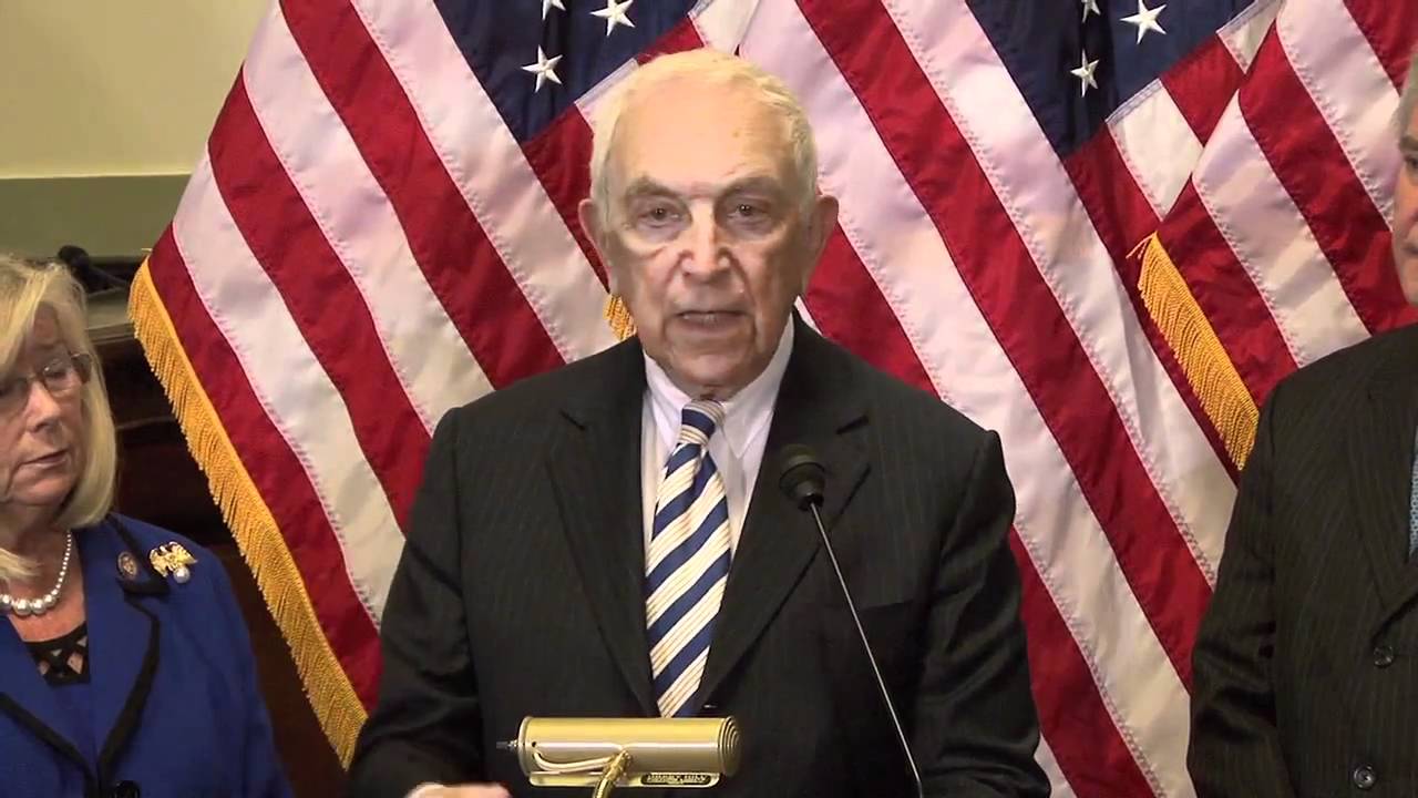 Senator Frank R. Lautenberg, 30 years of struggling against gun violence