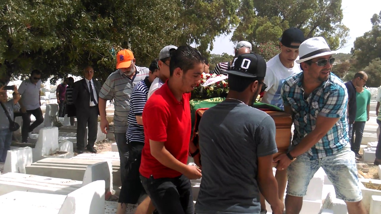 موكب جنازه المرحوم الفنان رمضان شطا وغياب للتلفزه الوطنيه