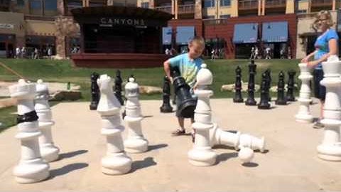 Slow-mo chess battle