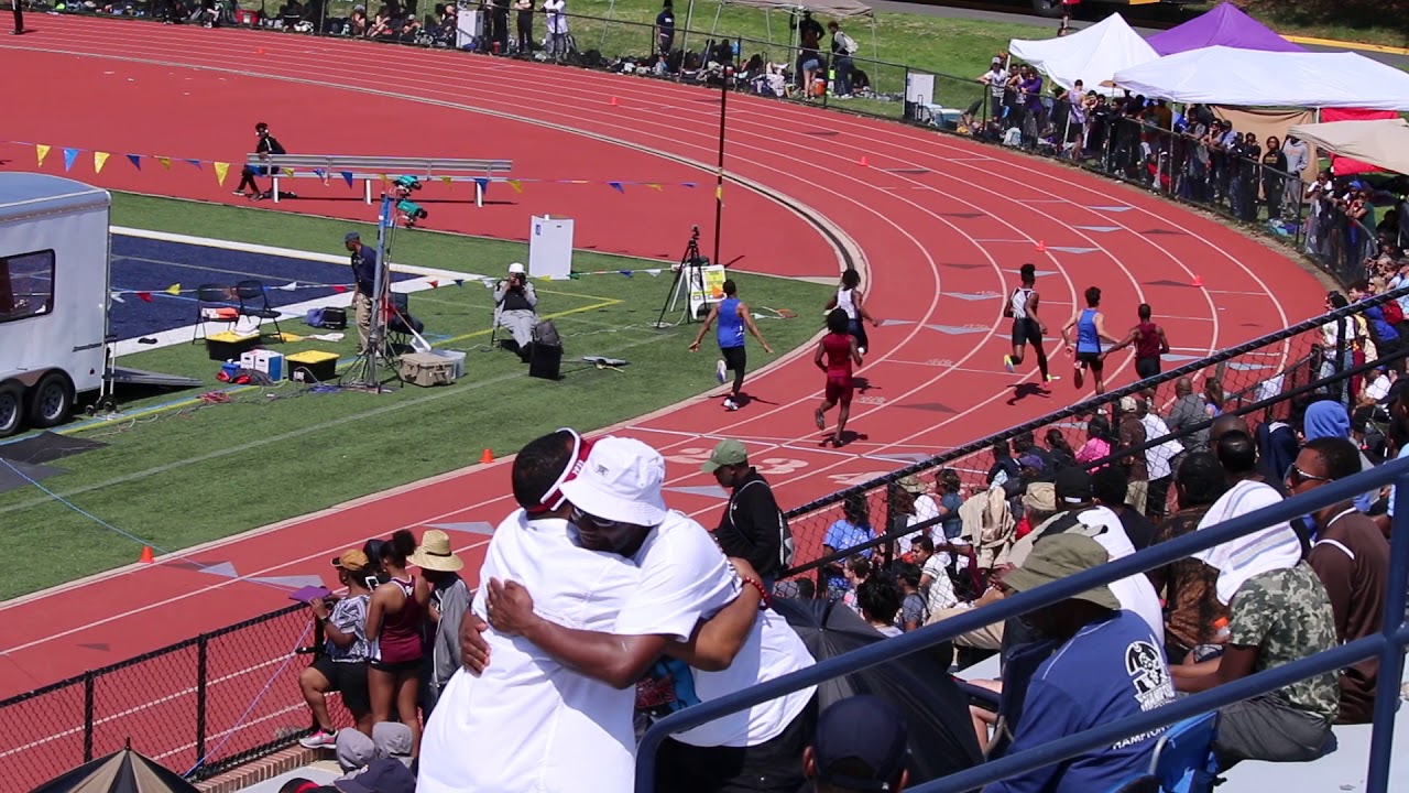 Delcastle's Spartling sprints to finish.