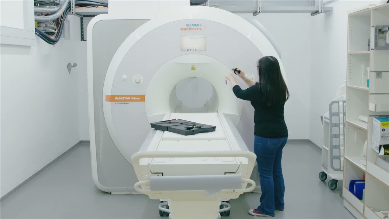 Inspecting potentially dangerous openings of an MRI Standard finger