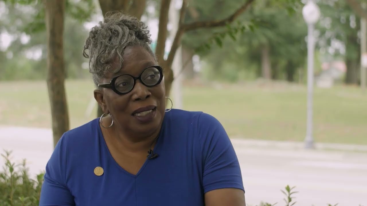This conversation is an excerpt from our episode "The Forgotten Coup, January 6th & the Small Town Americans on the Frontlines of Democracy". Watch the full report here: https://youtu.be/JYqkuSwIauA. This episode first aired July 2022.

https://lauraflanders.substack.com/p/democracy-defense-in-north-carolina?utm_source=youtube
