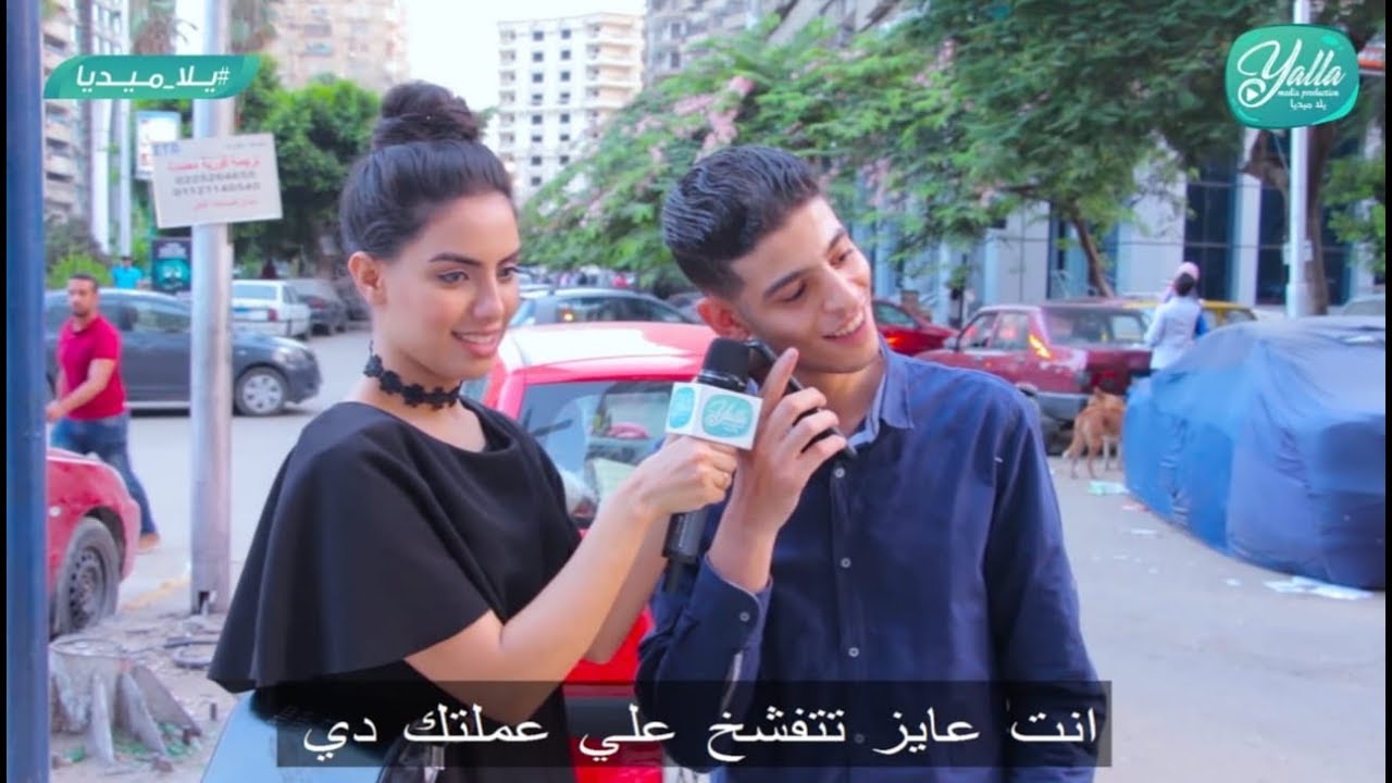 اتصل بامك وقولها واحد صاحبى غلط مع بنت وانا هاتجوزها واصلح غلطته