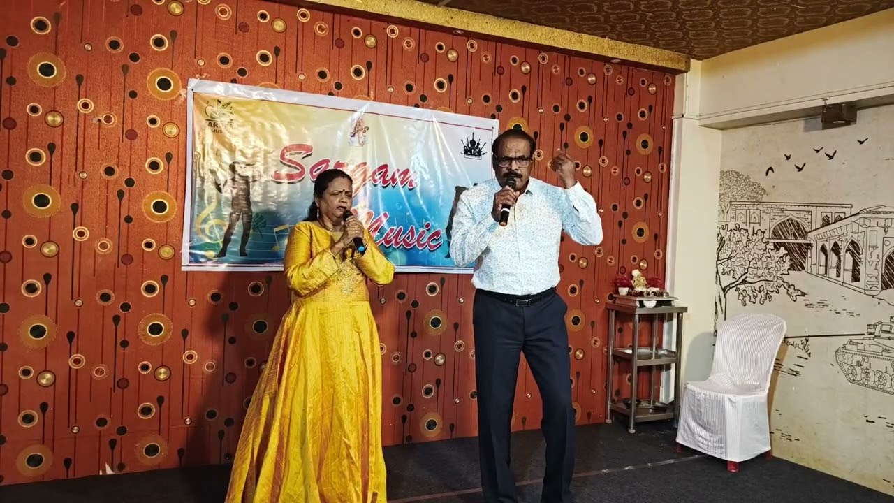 SIDHARTH JIRGYAL & MAHANANDA R (PHOOL TUMHEN BHEJA HAI...... NOT FROM ORIGINAL SOUND TRACK)