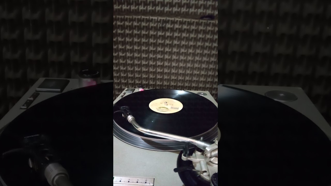 Sandy B - Make The World Go Round - Champion 1997 US.