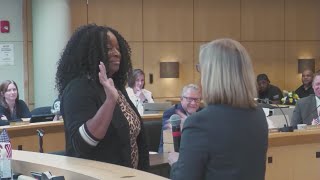 Janessa Neal sworn in as acting mayor of Rockford