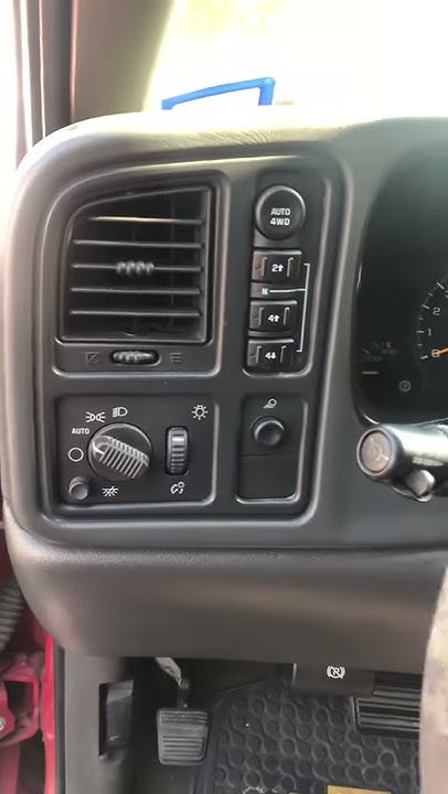 04 Silverado 2500 service 4wd light issues! - YouTube
