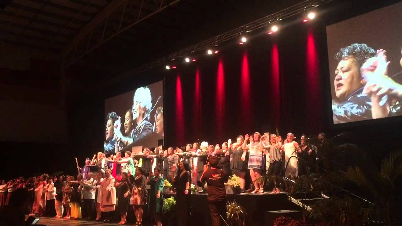 Rongomaiwahine / Kotiro Māori - Māori Language Awards 2015 - YouTube