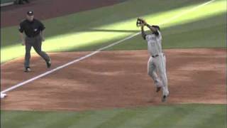 2010/05/26 Encarnacion's strong throw