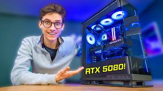The OVERCLOCKED RTX 5080 Gaming PC Build! 💪 Phanteks Evolv X2, Ryzen 9800X3D! | AD
RTX 5080 Gaming PC Build time, with the new Phanteks Evolv X2 Case! PC Centric pairs the Palit RTX 5080 Gaming Pro graphics card with the 9800X3D, showing overclocked gameplay benchmarks!⭐ Get Your PC Centric Mousemat! https://pccentric.junipercreates.com/ ⭐ Sponsored by Phanteks (AD)
🎮 Join The PC Centric Discord! https://discord.gg/UzMEEspZVq
🛒 Product Affiliate Links* 🛒
Phanteks Evolv X2 Chassis: https://geni.us/eDmdnD
Phanteks Glacier One M25 Cooler (OCUK): https://tidd.ly/42UXm5R
Phanteks M25 Reverse Fans (OCUK): https://tidd.ly/41iwdZh
Phanteks Nexliq Hub (OCUK): https://tidd.ly/4b6nsVj
RTX 5080 Graphics Cards: https://geni.us/mFG3iRh
MSI A850GL Power Supply: https://geni.us/LGY986B
ROG Strix B650E-F Motherboard: https://geni.us/sMB6fAW
Ryzen 7 9800X3D CPU: https://geni.us/YgiMI
Lexar NM790 SSD: https://geni.us/vPwqw
Corsair Vengeance RGB DDR5 RAM: https://geni.us/N6Ar0
📺 Our 4K QD-OLED Gaming Monitor: https://geni.us/cfRWJ
🎮 My Personal PC Gaming Setup on Amazon Storefront:
⭐USA: https://amzlink.to/az0PG0KDOL60W
⭐UK: https://amzlink.to/az0HiF63t7eqR
(*When you buy through an affiliate link, PC Centric may receive a commission on the sale - as an Amazon Associate I earn from qualifying purchases)
Products provided out for review without direction or payment from the manufacturer for inclusion in this video.
Follow @PcCentric on Twitter https://twitter.com/PcCentric
Add PC Centric on Instagram: https://instagram.com/pccentric/
Like PC Centric on Facebook!
https://www.facebook.com/PcCentric
Music from: Epidemic Sound: https://www.epidemicsound.com/referral/l2mvtq (Affiliate)
All images used in this video are used in good spirit, and are believed to be ‘fair use’. If you feel an example of your work has been wrongly published, please contact pccentric@gmail.com.
PC Centric is a participant in the Amazon EU Associates Programme, Amazon Services LLC Associates and Amazon CA Associates, affiliate advertising programmes designed to provide a means for sites to earn advertising fees by advertising and linking to Amazon.co.uk, Amazon.com & Amazon.ca and other global Amazon Stores The OVERCLOCKED RTX 5080 Gaming PC Build! 💪 Phanteks Evolv X2, Ryzen 9800X3D! | AD