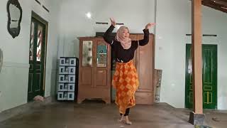 Download Lagu TARI AKU BANGGA JADI ANAK INDONESIA - CHOIRUNNISA MP3