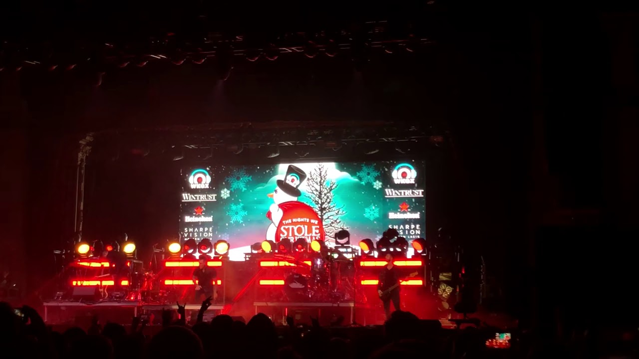 papa roach last resort the night we stole christmas 2017 youtube night we stole christmas