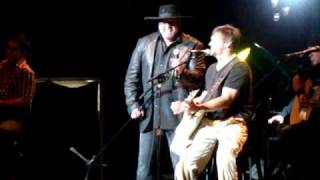 One in Every Crowd - Montgomery Gentry live at the 2010 Kicks 99 Guitar Pull screenshot 5