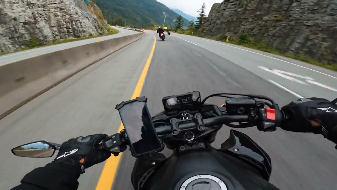 Honda CB500F 2022 in Sea to Sky Highway
