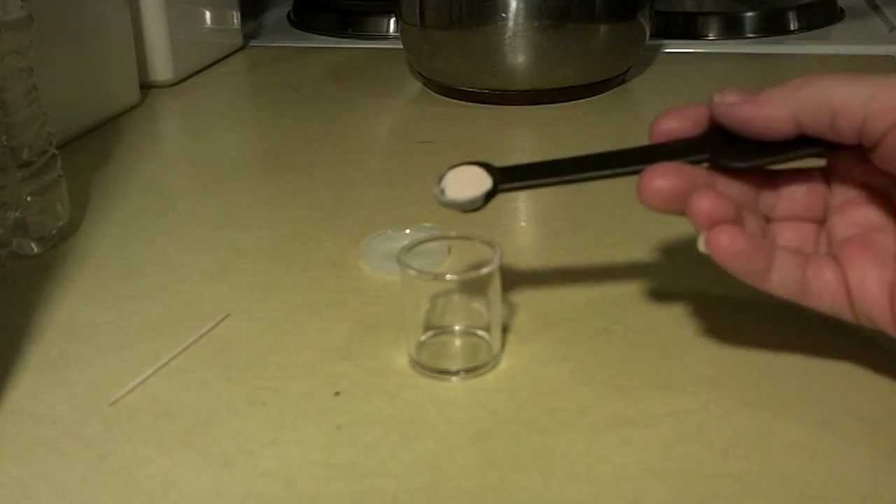 How to Make Edible Glue for Gumpaste & Fondant Embellishments : 4 Steps -  Instructables