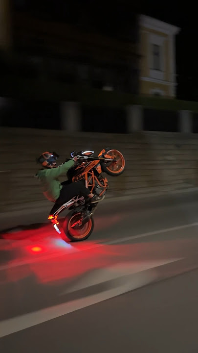 Duke 390 Pull Up #wheelie #duke390