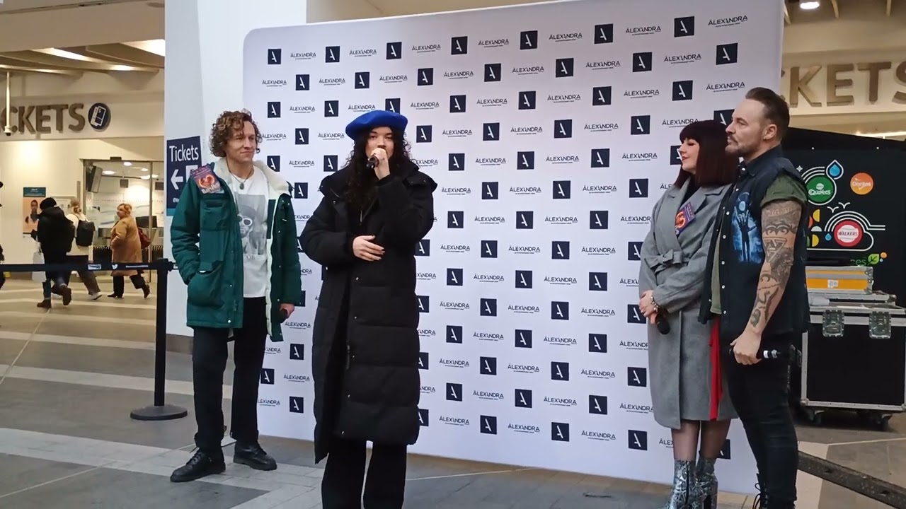 Bat Out Of Hell Cast perform 