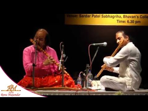 Pt. Ronu Majumdar performing Raag Gorakh Kalyan
