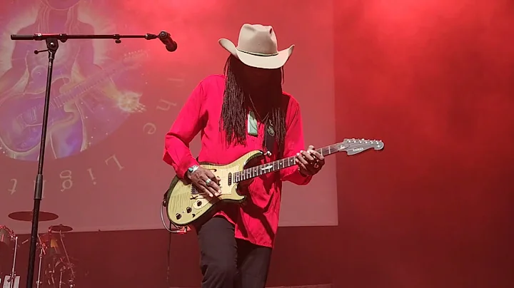 Larry Mitchell "World Come Together " Live at The ...