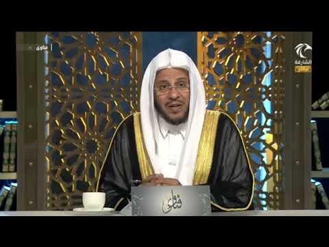 أخي صيدلي وجعل الحفاضات صدقة للفقراء من كبار السن وذوي الاحتياجات ويهدي ثوابها للوالد فهل هذا جائز