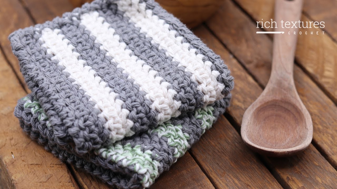 Half Moon Washcloth, a free crochet dishcloth pattern - TL Yarn Crafts