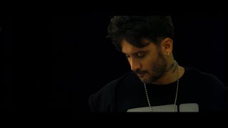 Смотреть клип Fabrizio Moro - Melodia Di Giugno