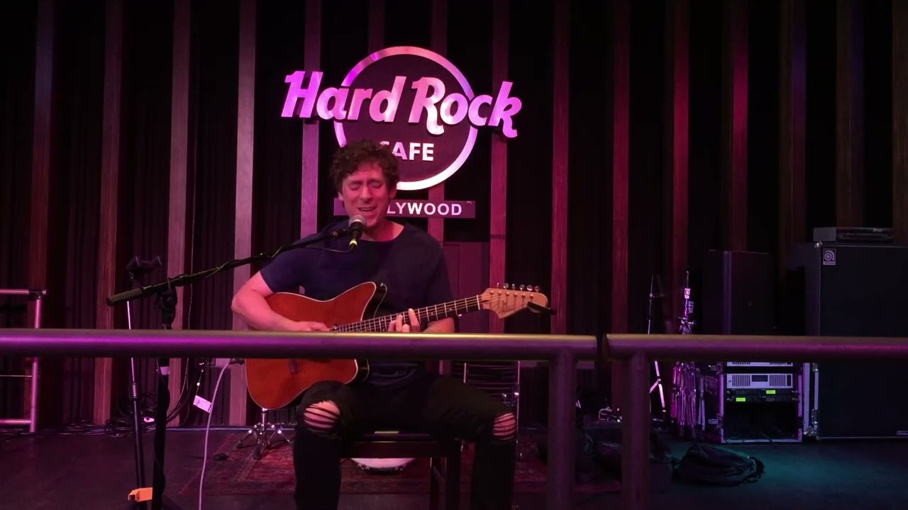 Vic Hightaian Live at Hard Rock Cafe Los Angeles 2023 - Breakdown Acoustic